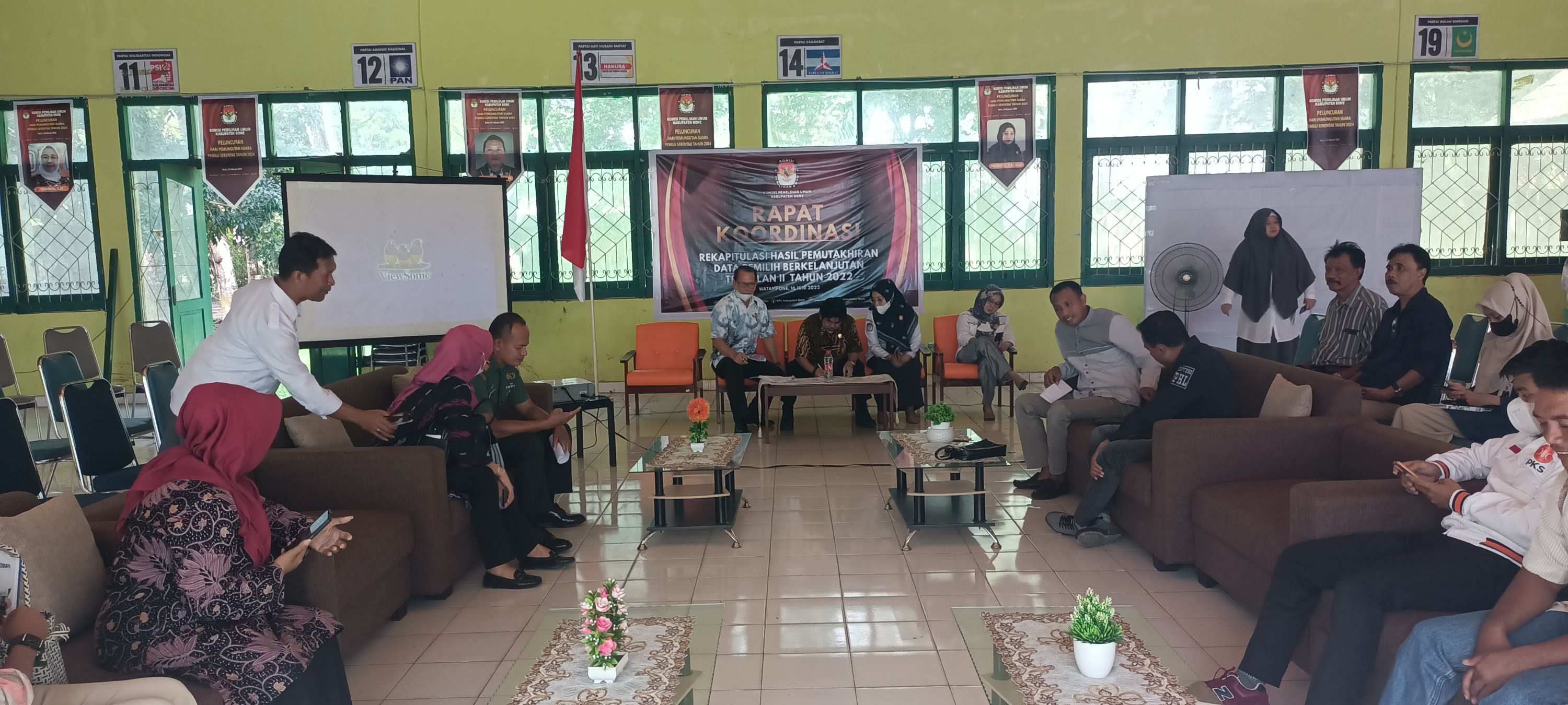 Ini Catatan Bawaslu Untuk KPU Pada Rapat Koordinasi Daftar Pemilih Berkelanjutan (DPB) Semester II Tahun 2022. Kabupaten Bone