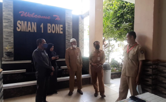 Lakukan Pencegahan Bagi Pemilih Pemula Bawaslu Kabupaten Bone Adakan Bawaslu Goes To School.